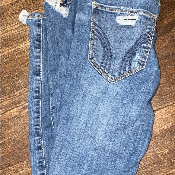 High-waisted Hollister ripped skinny jeans size 0 - Picture 1 of 4
